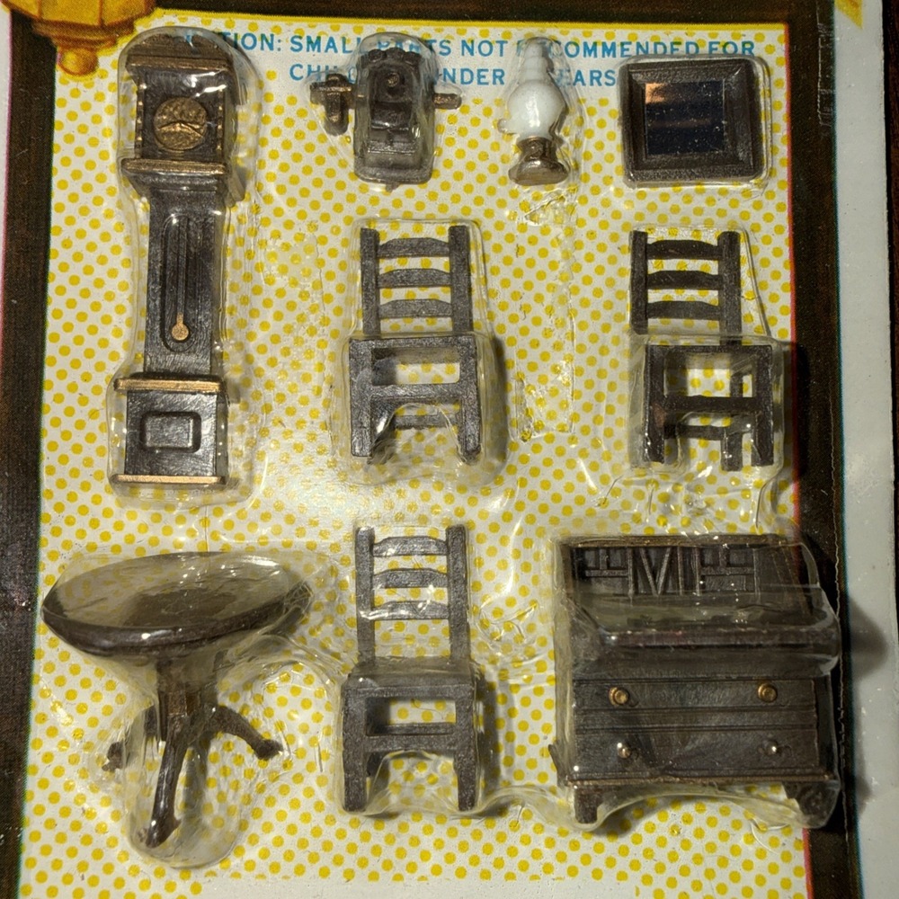 Vintage Mini Dollhouse Furniture Blister Pack 1:48 Quarter Scale Office Dining - Picture 2 of 2